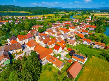 Kostanjevica na Krki 'nin Slovenya' daki hava manzarası