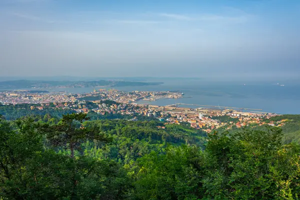 İtalyan kenti Trieste 'nin Panorama manzarası