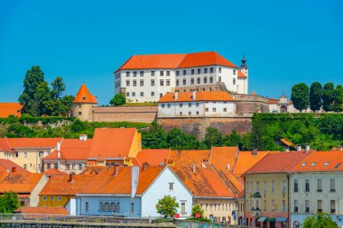 Slovenya 'da aynı ada sahip Ptuj kalesi