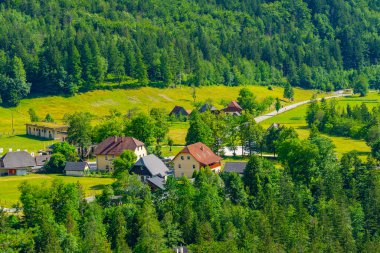 Slovenya 'daki Soca Nehri Vadisi üzerinde Panorama manzarası