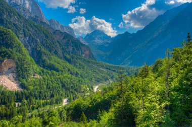 Slovenya 'daki Triglav ulusal parkına Supca bakış açısından bak