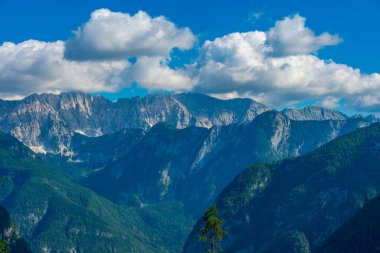 Slovenya 'daki Triglav ulusal parkına Supca bakış açısından bak