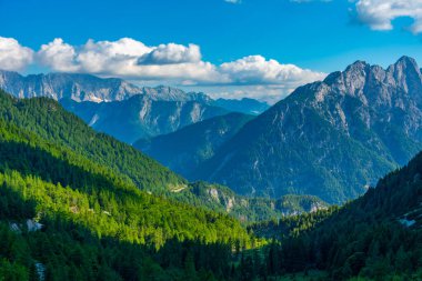 Slovenya 'daki Triglav ulusal parkına Supca bakış açısından bak