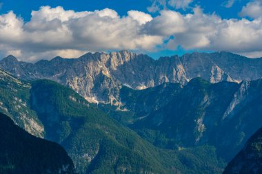 Slovenya 'daki Triglav ulusal parkına Supca bakış açısından bak
