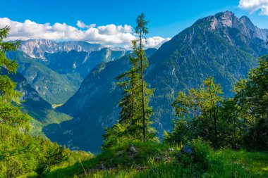 Slovenya 'daki Triglav ulusal parkına Supca bakış açısından bak