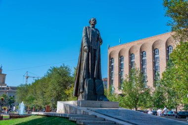 Erivan, Ermenistan, 4 Eylül 2023: Erivan, Ermenistan 'daki Garegin Nzhdeh Anıtı