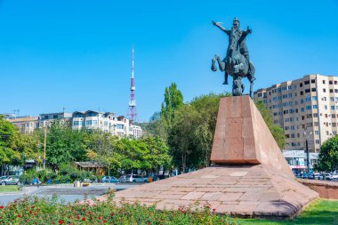 Erivan, Ermenistan, 4 Eylül 2023: Yerevan Ermenistan 'daki Sparapet Vartan Mamikonian heykeli