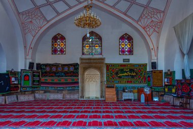 Erivan, Ermenistan, 4 Eylül 2023: Ermeni başkenti Erivan 'daki Mavi Cami' nin İçi