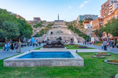 Erivan, Ermenistan, 4 Eylül 2023: Ermenistan 'da Erivan Şelalesi' nin günbatımı