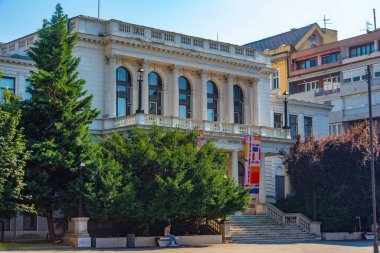 Saraybosna, Bosna-Hersek, 15 Temmuz 2023: Saraybosna, Bosna-Hersek 'in merkezinde ulusal tiyatro