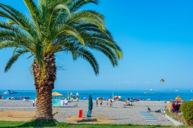 Batumi, Georgia, 31 Ağustos 2023: Batumi, Georgia 'da bir plajda yaz günü
