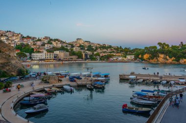 Ulcinj, Karadağ, 6 Temmuz 2023: Karadağ 'ın Ulcinj kentinde marina manzarası