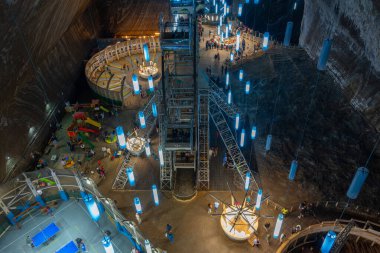 Turda, Romanya, 12 Ağustos 2023: Romanya 'da Turda tuz madeninin içi
