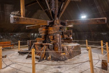 Turda, Romanya, 12 Ağustos 2023: Romanya 'da Turda tuz madeninin içi