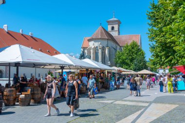 Alba Iulia, Romanya, 13 Ağustos 2023: Romanya 'nın Alba Iulia kentindeki Aziz Michael Katedrali
