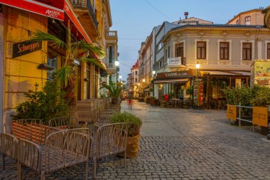 Bükreş, Romanya, 22 Ağustos 2023: Romanya 'nın eski Bükreş kentinde gün doğumu