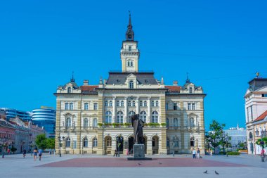 Novi Sad, Sırbistan, 24 Temmuz 2023: Sırbistan 'ın Novi Sad kentindeki belediye binası
