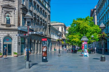 Belgrad, Sırbistan, 30 Temmuz 2023: Belgrad, Sırbistan 'da Kneza Mihaila Caddesi.