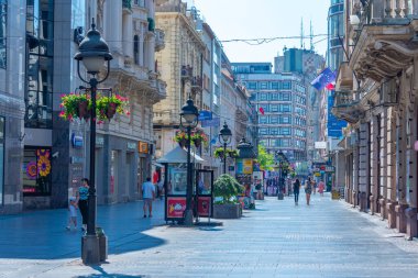 Belgrad, Sırbistan, 30 Temmuz 2023: Belgrad, Sırbistan 'da Kneza Mihaila Caddesi.