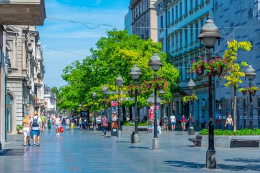 Belgrad, Sırbistan, 30 Temmuz 2023: Belgrad, Sırbistan 'da Kneza Mihaila Caddesi.