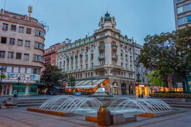 Belgrad, Sırbistan, 31 Temmuz 2023: Sırbistan 'ın eski Belgrad kentinde Vrelo çeşmesi