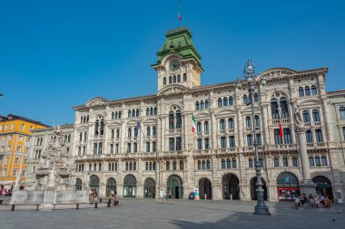 Trieste, İtalya, 21 Haziran 2023: İtalya 'nın Trieste kentindeki Piazza della Unita d' Italia 'da belediye binası