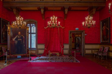 Trieste, İtalya, 22 Haziran 2023: İtalyan kenti Trieste 'deki Castello di Miramare' in iç kesimi