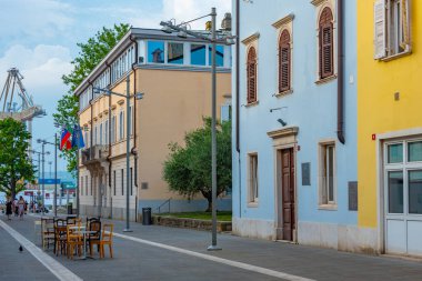 Koper, Slovenya, 23 Haziran 2023: Slovenya 'nın Koper kentinde renkli cadde
