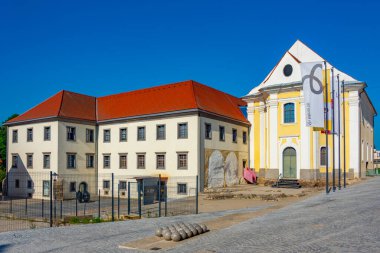 Maribor, Slovenya, 26 Haziran 2023: Slovenya 'nın Maribor kentindeki Minoriti Kilisesi