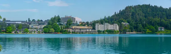 Bled Slovenia June 2023 Hotels Situated Lake Bled Slovenia — Stock Photo, Image