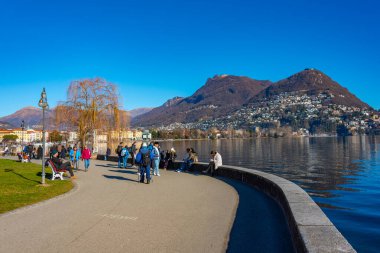 Lugano, İsviçre, 30 Aralık 2024: Lugano 'nun İsviçre' deki limanı.