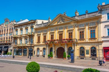 Kosice, Slovakya, 13 Temmuz 2024: Eski Kosice kasabasının ana meydanı.