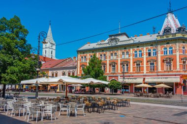 Kosice, Slovakya, 13 Temmuz 2024: Eski Kosice kasabasının ana meydanı.