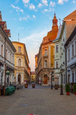 Kosice, Slovakya, 14 Temmuz 2024: Slovakya 'nın Kosice kentindeki tarihi evler.