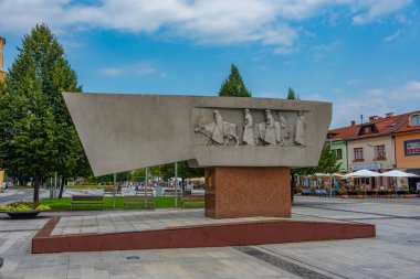 Zvolen, Slovakya, 17 Temmuz 2024: Slovakya 'nın merkezindeki Slovakya ulusal ayaklanmasının anıtı.