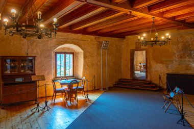 Oravsky Podzamok, Slovakya, 21 Temmuz 2024: Slovakya 'daki Orava kalesinin içi.