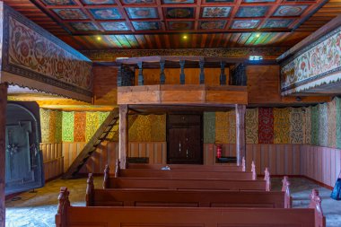 Tvrdosin, Slovakya, 21 Temmuz 2024: Tvrdosin, Slovakya 'daki All Saints Kilisesi.