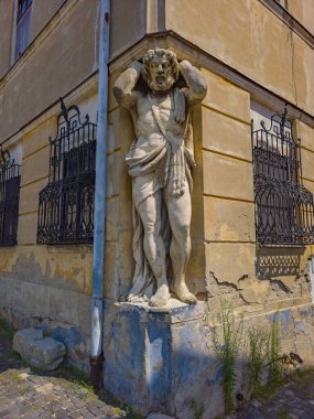 Nitra, Slovakya, 24 Temmuz 2024: Nitra, Slovakya 'daki Corgon heykeli.