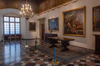 Krakow, Polonya, 29 Mart 2024: Wawel Şatosu Krakow, Poland.IMAGE