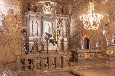 Wieliczka, Polonya, 29 Mart 2024: Wieliczka 'daki St. Kinga Şapeli.