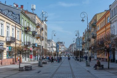 Kielce, Polonya, 30 Mart 2024: Henryka Sienkiewicza Caddesi, Kielce, Poland.IMAGE