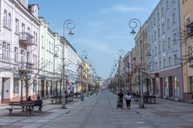 Kielce, Polonya, 30 Mart 2024: Henryka Sienkiewicza Caddesi, Kielce, Poland.IMAGE