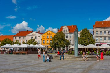 Chelmno, Polonya, 11 Ağustos 2024: Chelmno, Poland.IMAGE 'deki Rynek Meydanı' nda yaz günü