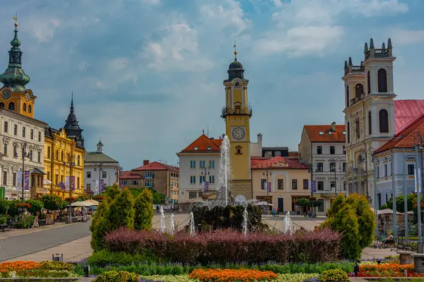 Banska Bystrica, Slovakya, 17 Temmuz 2024: Slovakya Ulusal Ayaklanma Meydanı, Slovakya