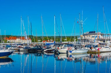 Sopot, Polonya, 13 Ağustos 2024: Sopot, Poland.IMAGE 'de yaz günü