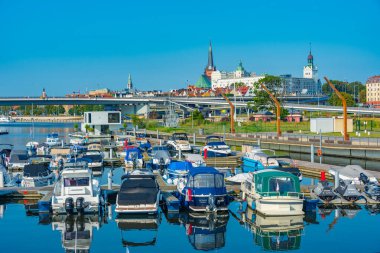 Szczecin, Polonya, 15 Ağustos 2024: Polonya 'nın Szczecin kentinde liman.