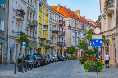 Kalisz, Polonya, 15 Ağustos 2024: Kalisz, Poland.IMAGE 'in merkezinde yaya sokağı