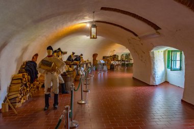 Klodzko, Polonya, 18 Ağustos 2024: Poland.IMAGE 'deki Klodzko kalesinin içi