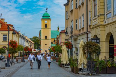 Rzeszow, Polonya, 21 Ağustos 2024: St. Wojciech Kilisesi ve St. Stanislaus Rzeszow, Poland.IMAGE