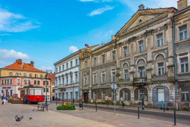 Tarnow, Polonya, 21 Ağustos 2024: Tarnow, Poland.IMAGE 'in merkezinde yaya sokağı